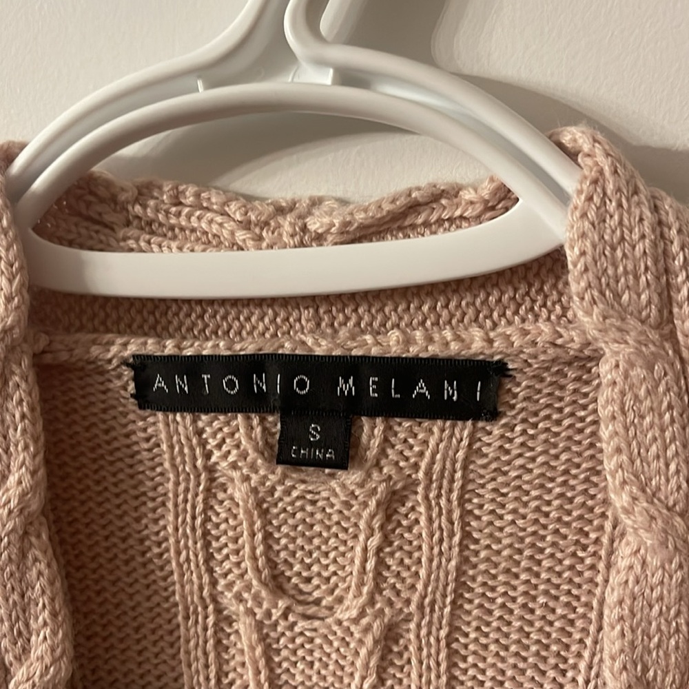 Sweater - Picture 5 of 5